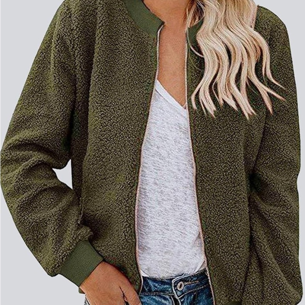 Women’s Sherpa Fleece Jacket | Medium